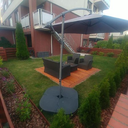 Apartament Jantar Z Ogrodem Kolobrzeg Exterior photo