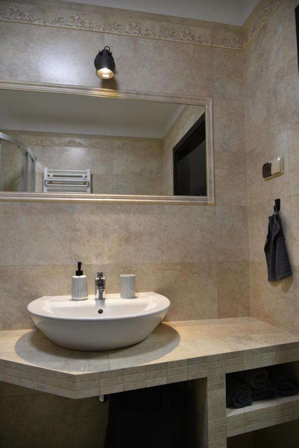 Apartament Jantar Z Ogrodem Kolobrzeg Exterior photo
