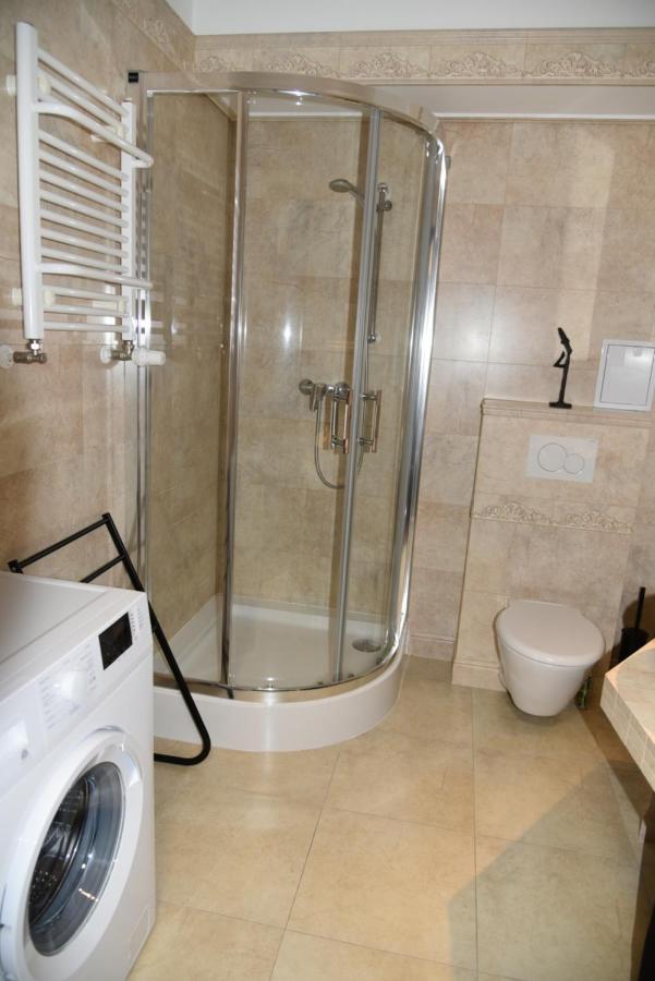 Apartament Jantar Z Ogrodem Kolobrzeg Exterior photo